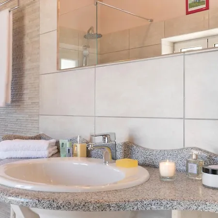 ヴィラ Thodoris House